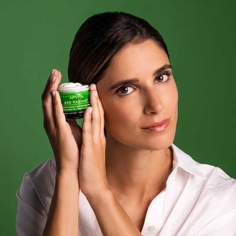 APIVITA Bee Radiant Age-Reducing and Anti-Fatigue Cream with White Peony and Patented Propolis