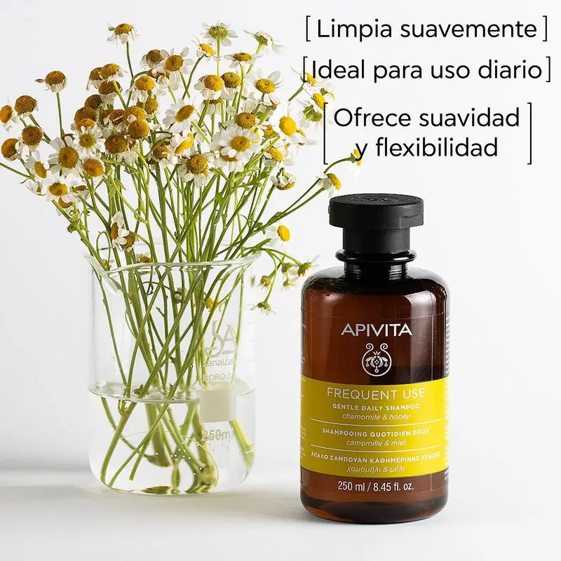 APIVITA Everyday Gentle Shampoo with Chamomile and Honey 250 ml