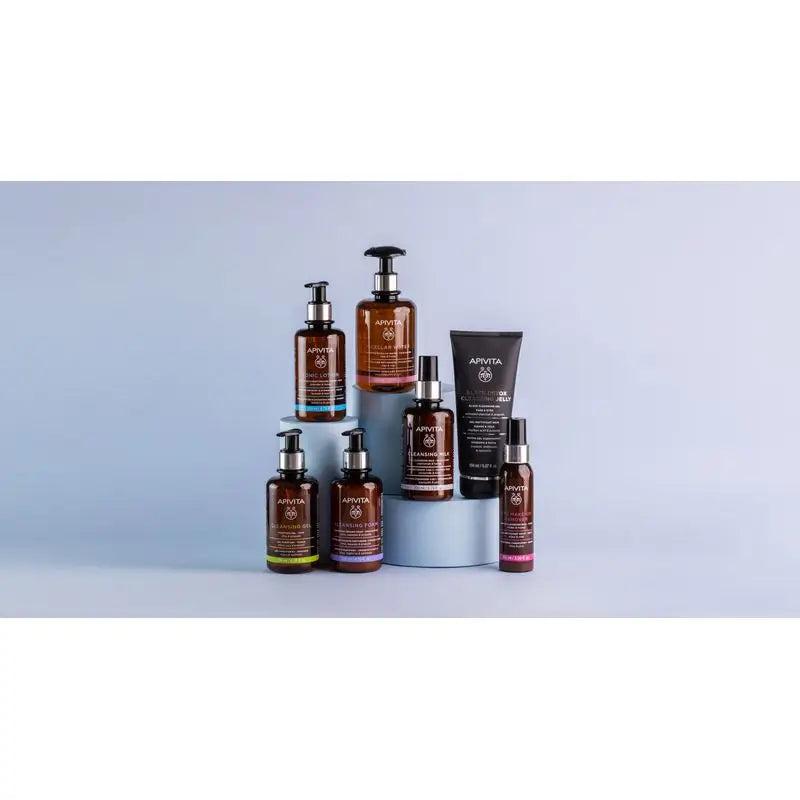 APIVITA Black Detox Cleanser with Active Charcoal and Propolis 150 ml