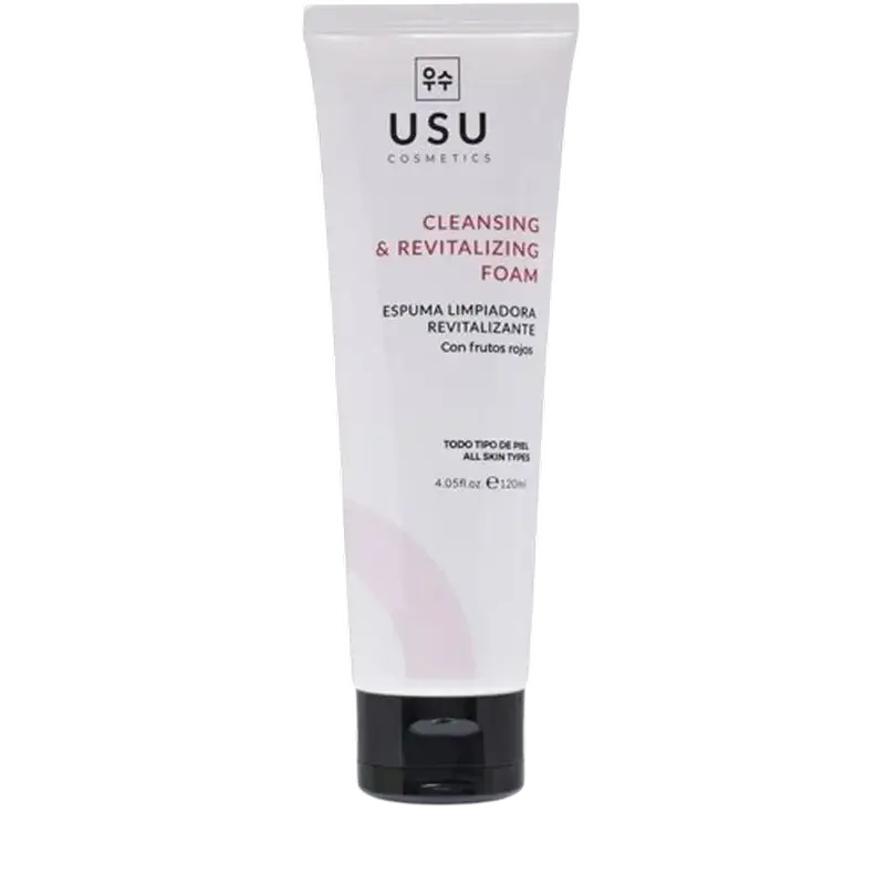 Revitalising Cleansing Foam with red berries