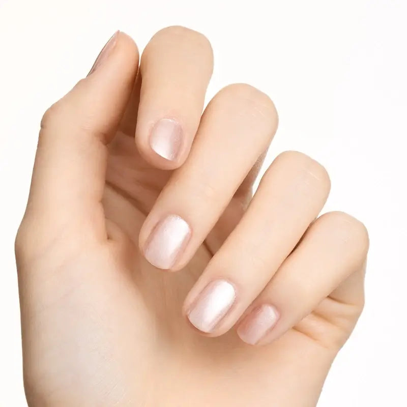 Essence Nail Polish Gel Nail Polish 06, 8 ml