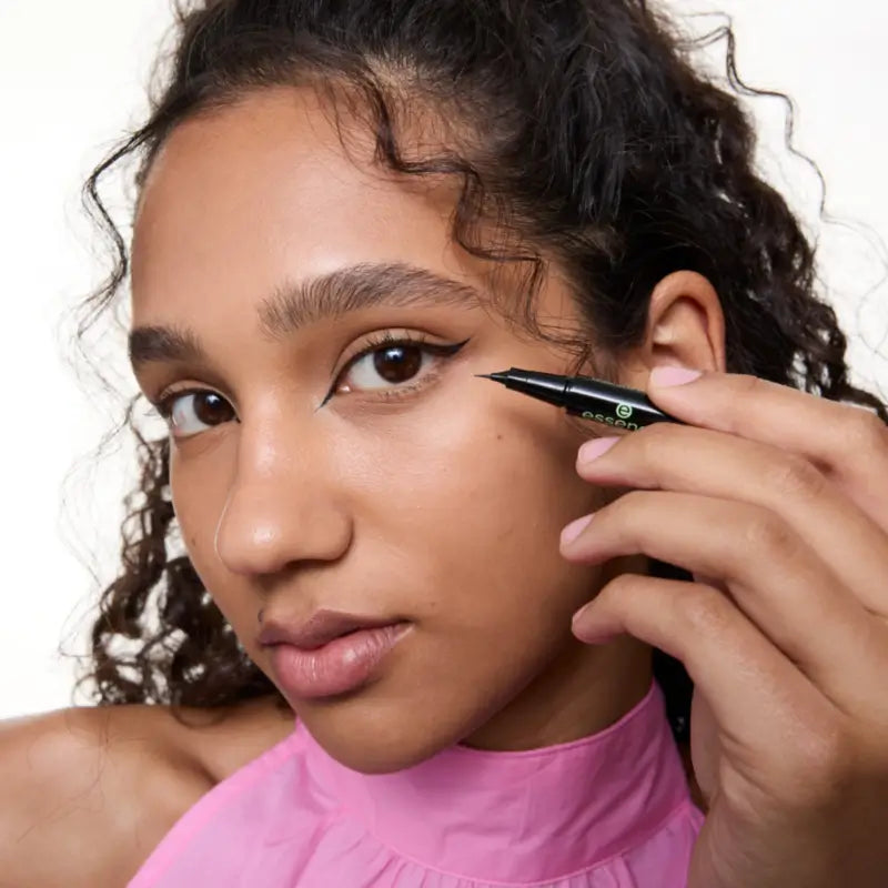 Essence Flick It! Waterproof Precision Eyeliner 01, 0.5 ml