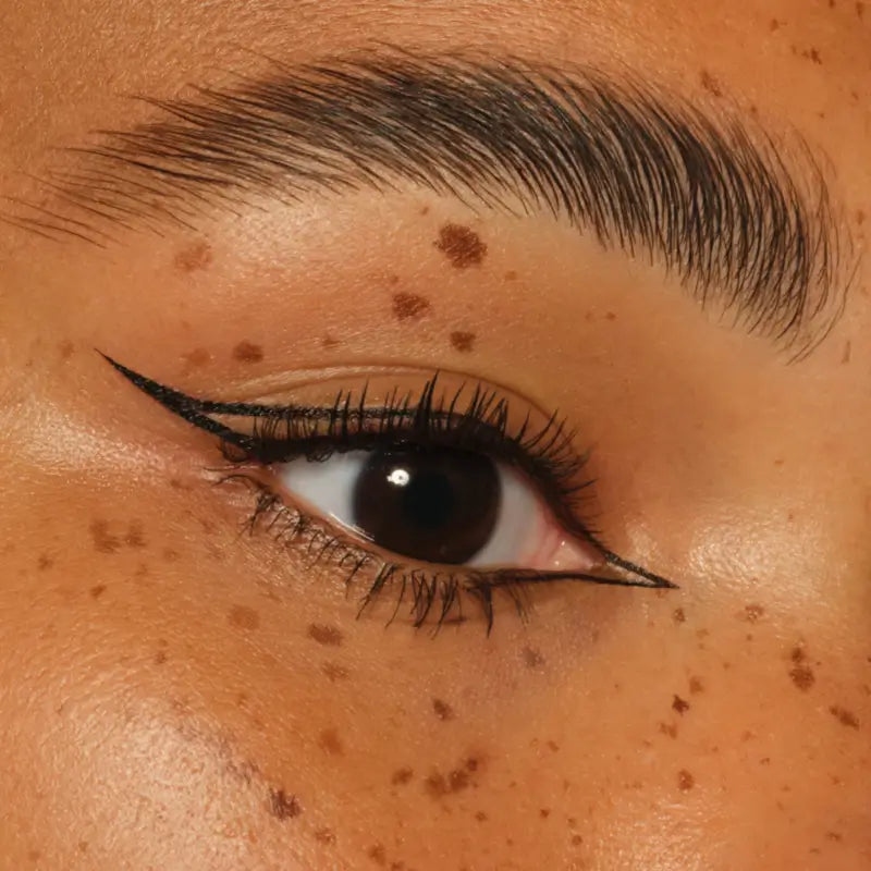 Essence Flick It! Waterproof Precision Eyeliner 01, 0.5 ml
