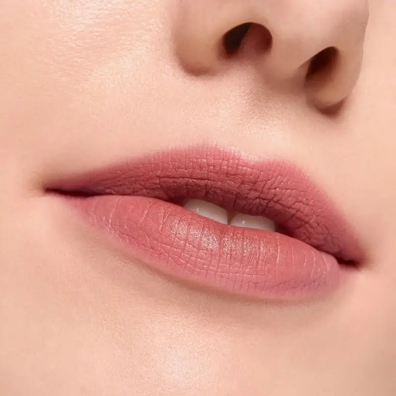 Essence Creamy Matte Lipstick Blur Soufflé 01, 3.6 ml