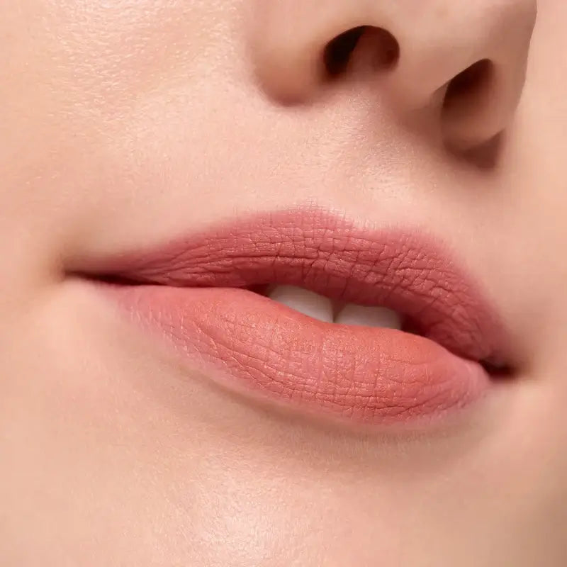 Essence Creamy Matte Lipstick Blur Soufflé 02, 3.6 ml