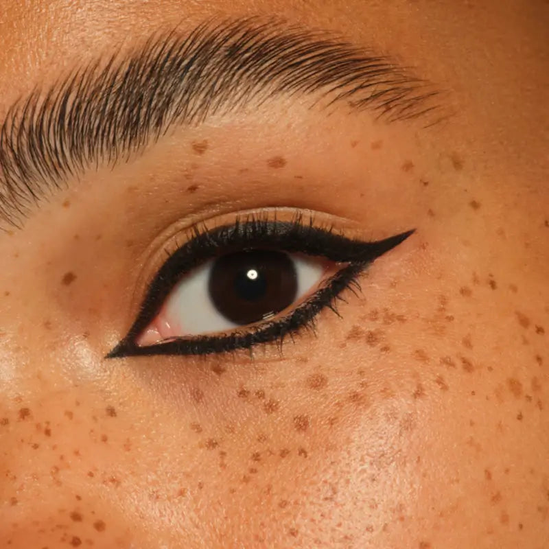 Essence Lash Princess Party Long-Lasting Eyeliner 01, 0.3 g