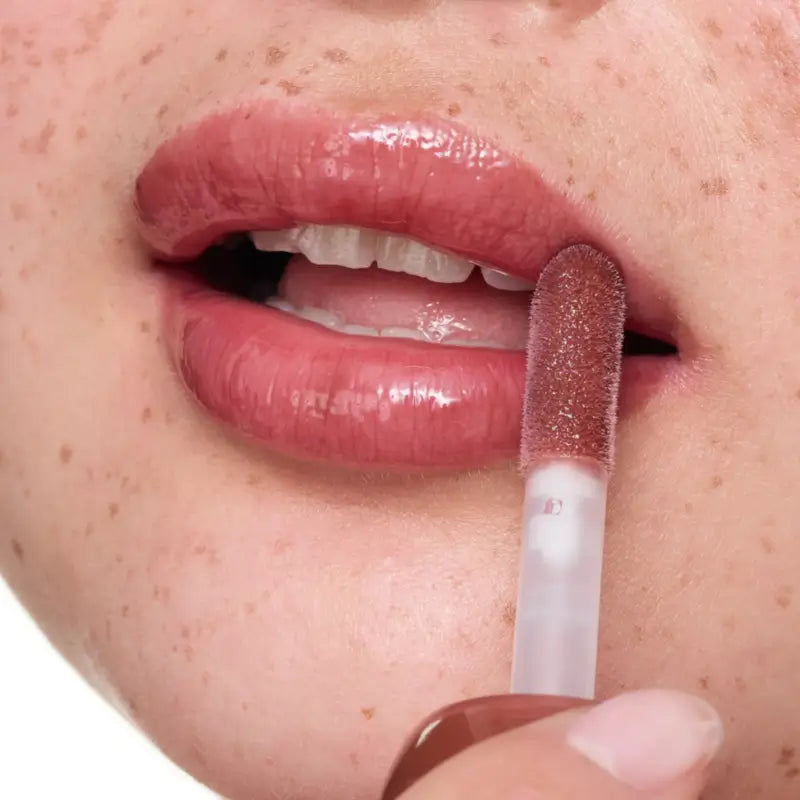 Essence Glossy Milky Glazed Lip Balm 05, 4 ml