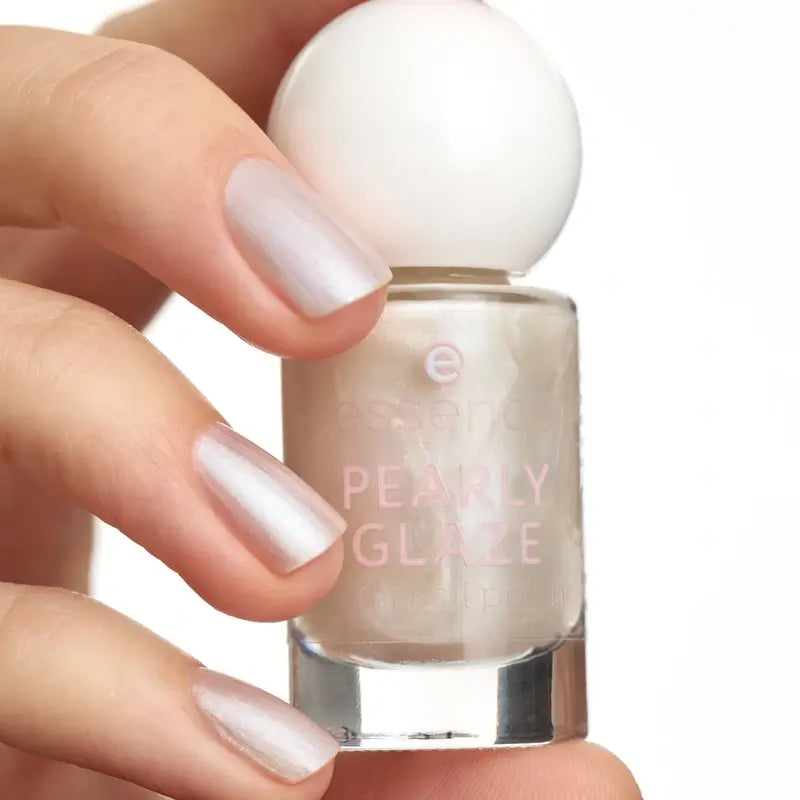 Essence Mini Nail Polish Pearly Glaze 16, 5 ml