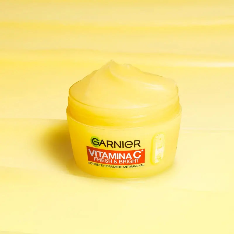 Garnier Vitamin C Fresh & Bright Anti-Blemish Moisturising Sorbet Cream, 85 ml