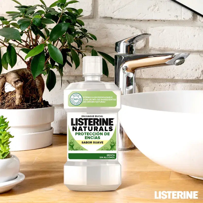 Listerine Naturals Gingiva Mouthwash, 500 ml