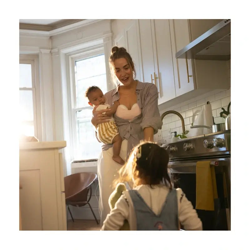 Medela Motion Inbra Double Cordless Hands-Free Breast Pump