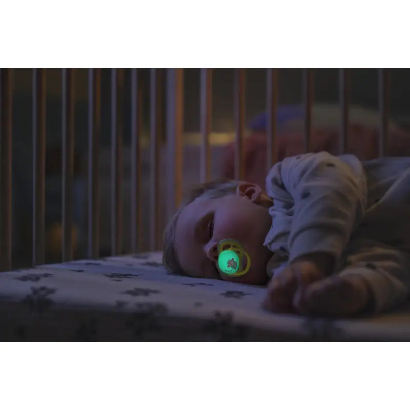 Philips Avent 2 dummies ultra air night-time +18m baby boy