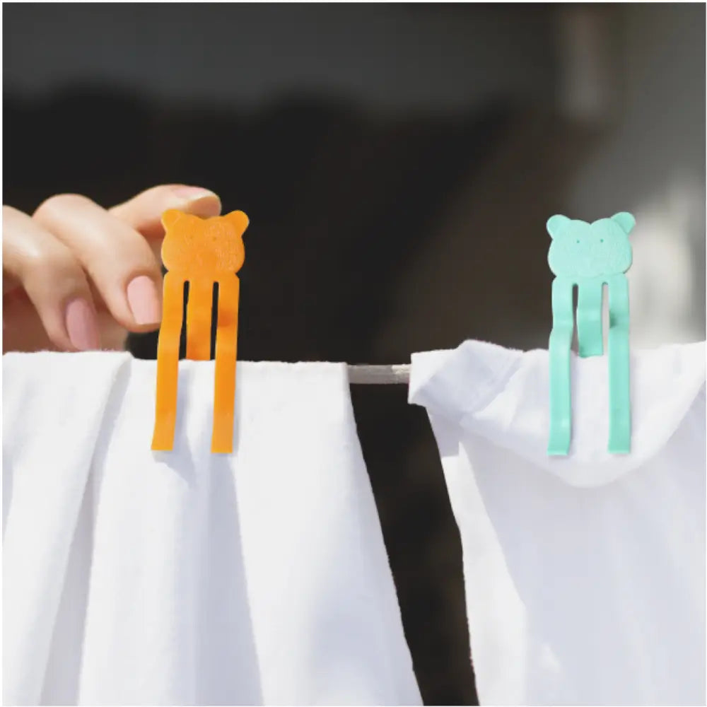 clothes pegs