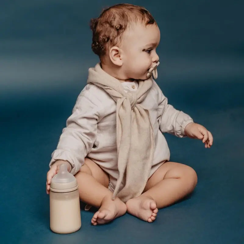 Suavinex Silicone Bottle 240 Ml, Medium Flow (M), +3 Months, Irish Cream